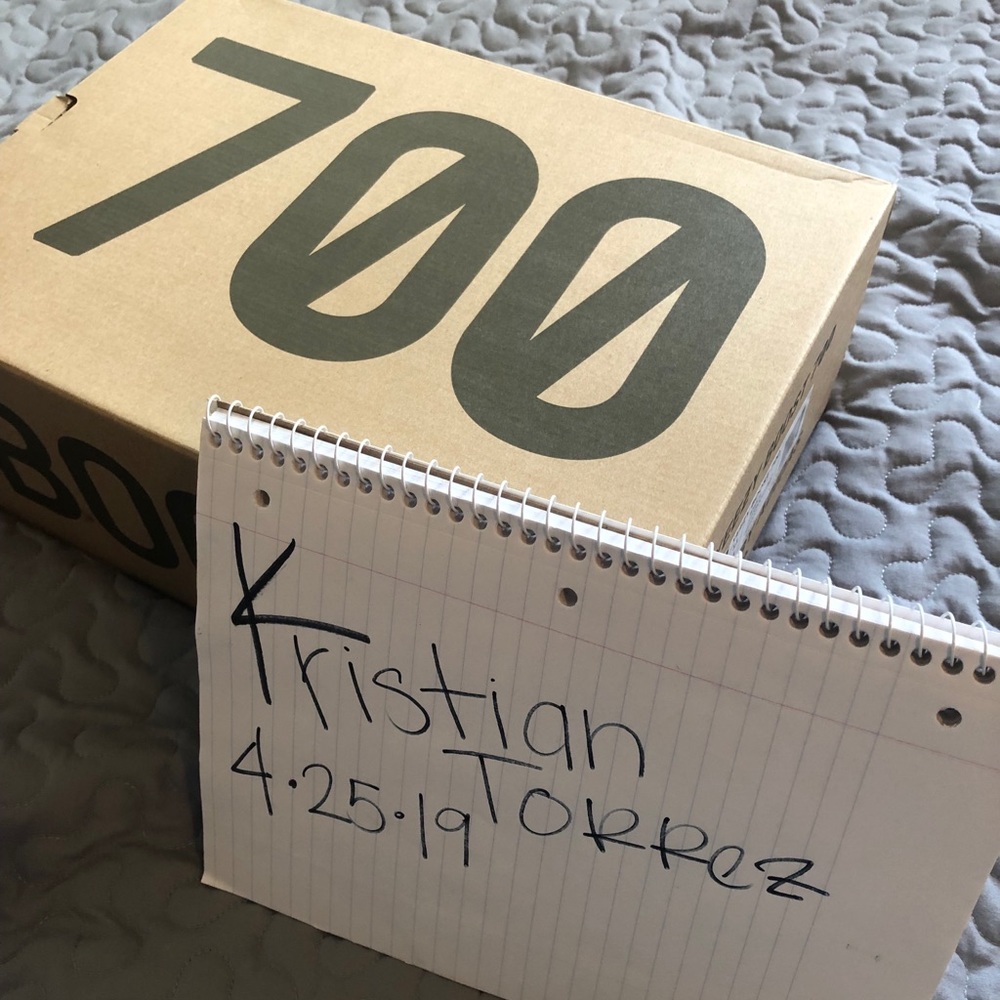 Adidas yeezy wave runner 700 - Picture 3 of 4